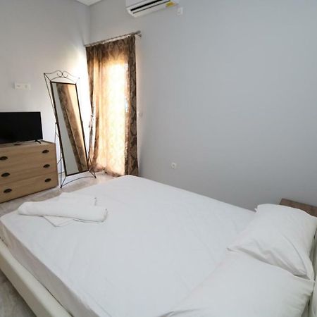 Molly Apartments Аргостолион Экстерьер фото